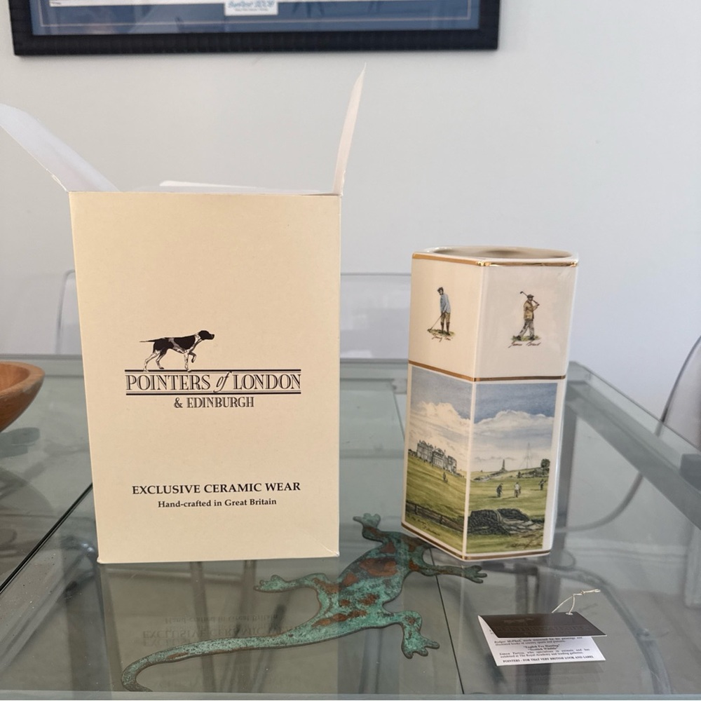 Pointers of London Ceramic Vase - Cream